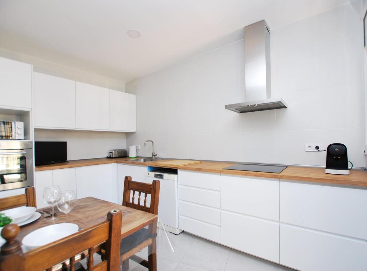 Apartment La Casa Del Pi - La Casa Del Pi - House In The City, Next To Barcelona And