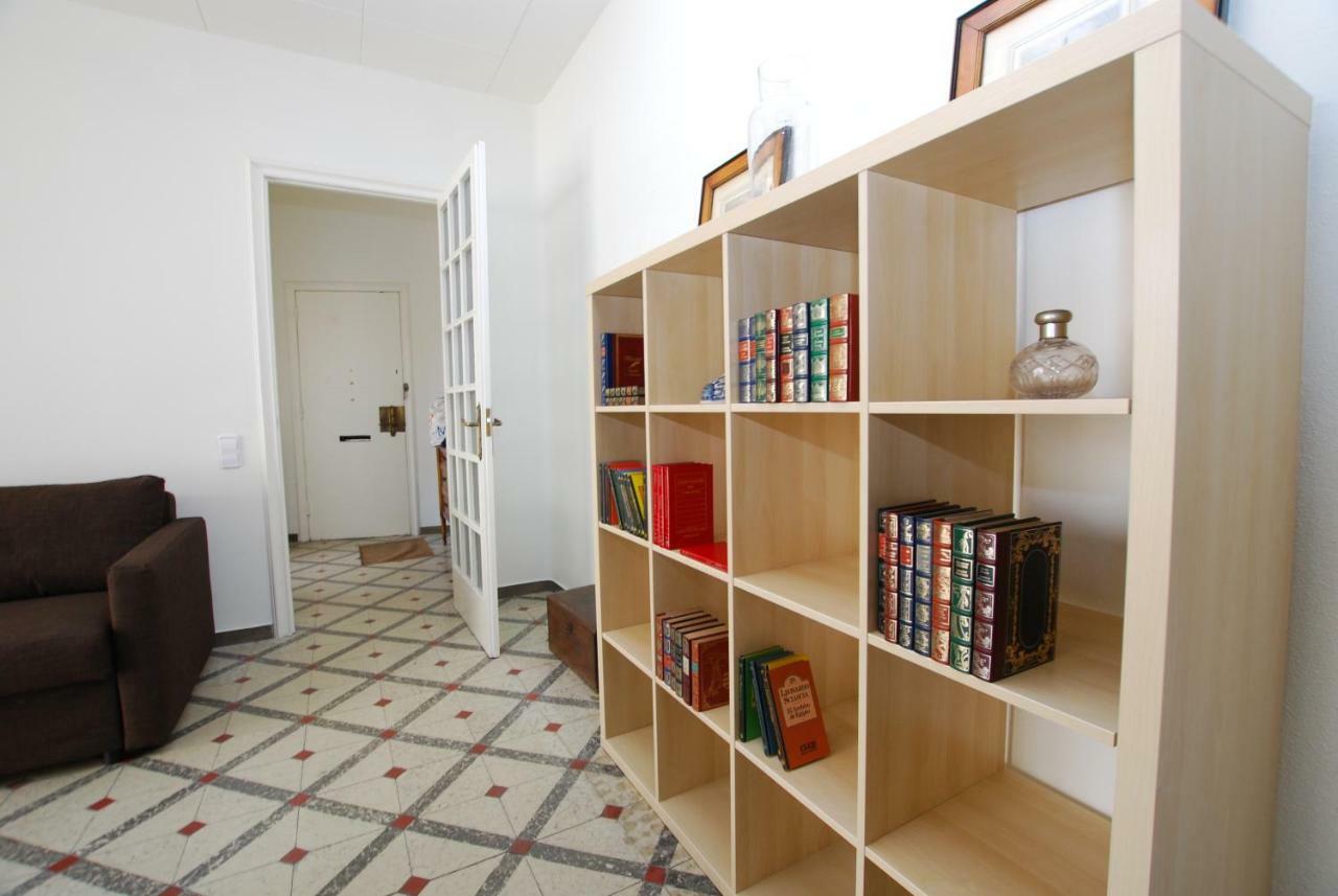 Apartment La Casa Del Pi - La Casa Del Pi - House In The City, Next To Barcelona And