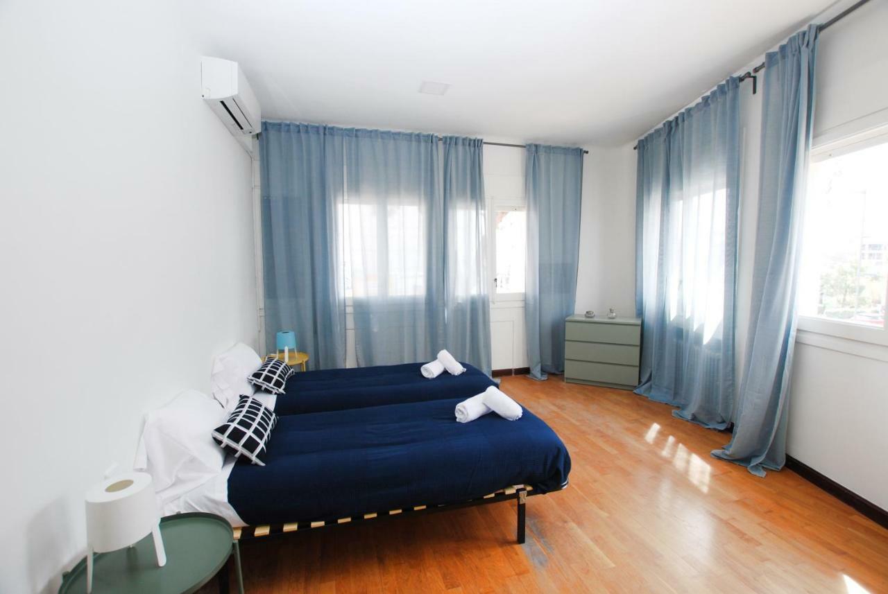 La Casa Del Pi - La Casa Del Pi - House In The City, Next To Barcelona And Apartment Badalona
