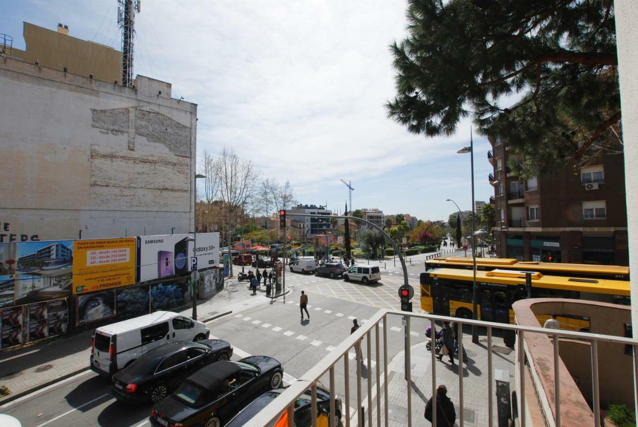 La Casa Del Pi - La Casa Del Pi - House In The City, Next To Barcelona And Apartment